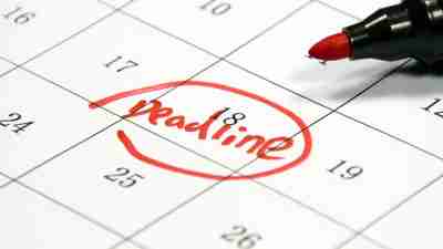 A person with ADHD marks a deadline on a calendar